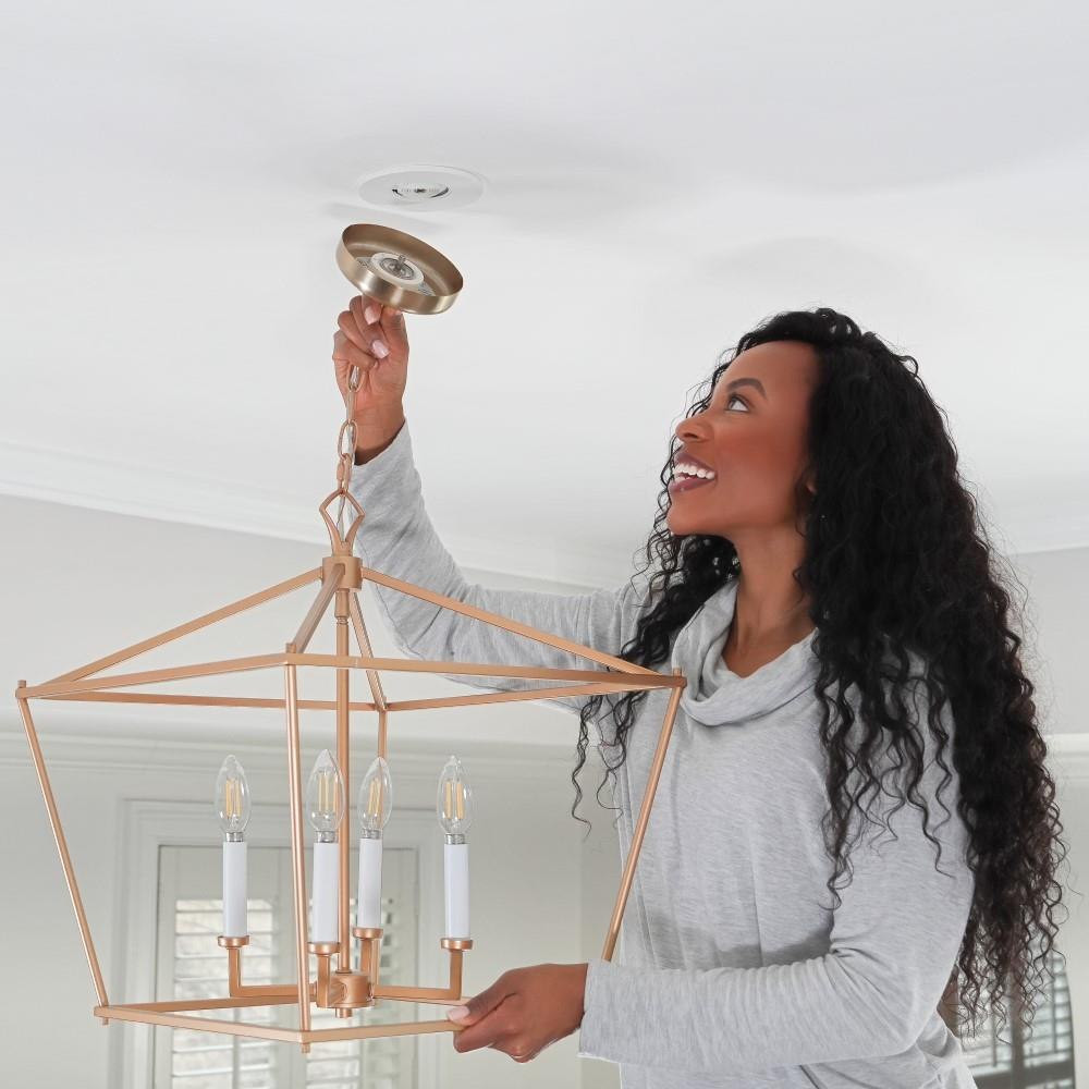 {"pim_id":"2600_SkyOutlet_4_1k","sku":"2600_5548","media_type":"media"}