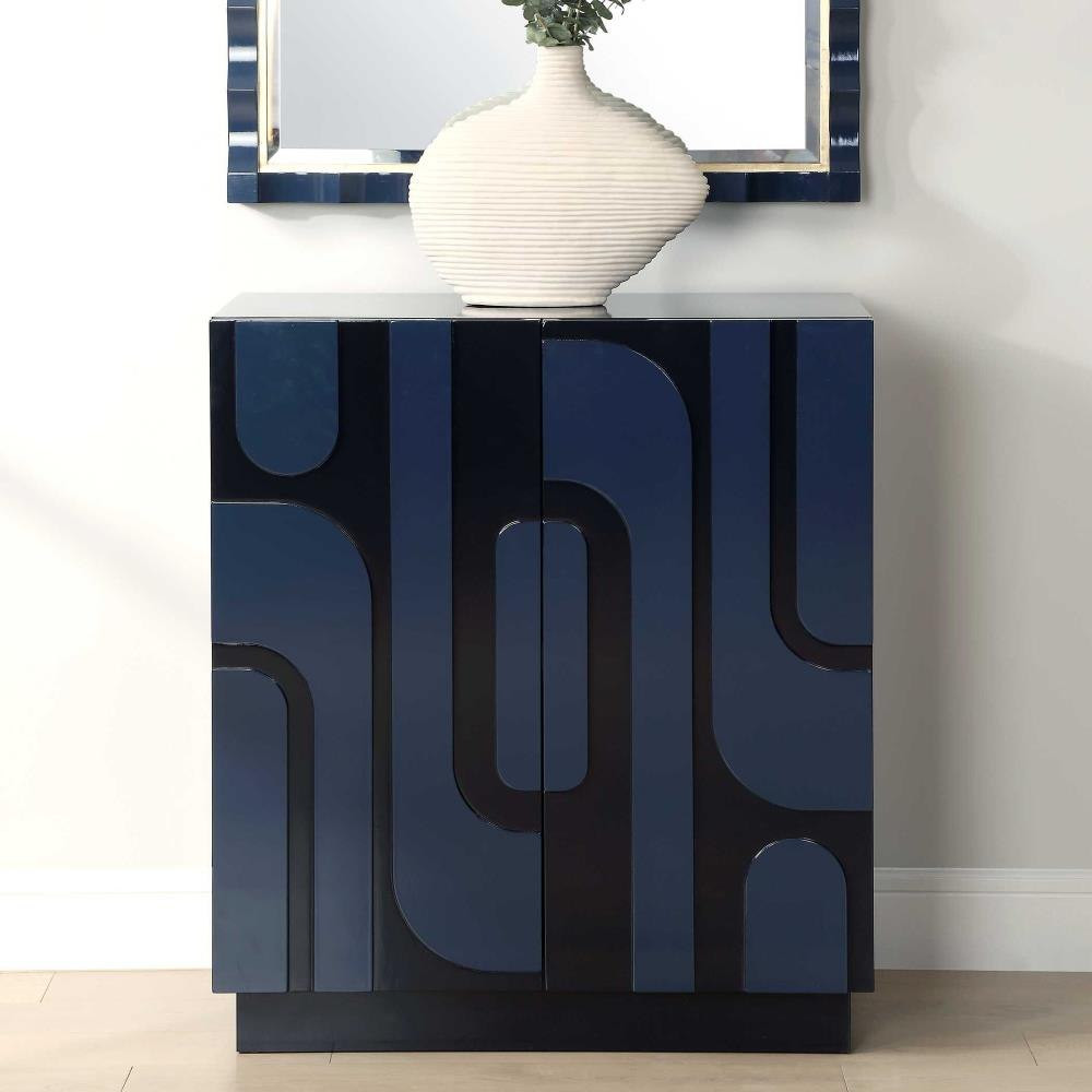 {"pim_id":"208_furn_4666_24473_b_new_2k","sku":"2518_208-BEL-5214250","media_type":"media"}