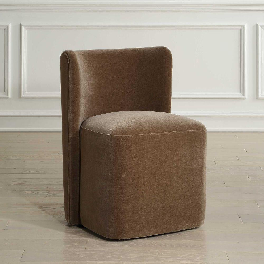 {"pim_id":"208_furn_7902_53052_a0_new_1k","sku":"208_53052","media_type":"media"}