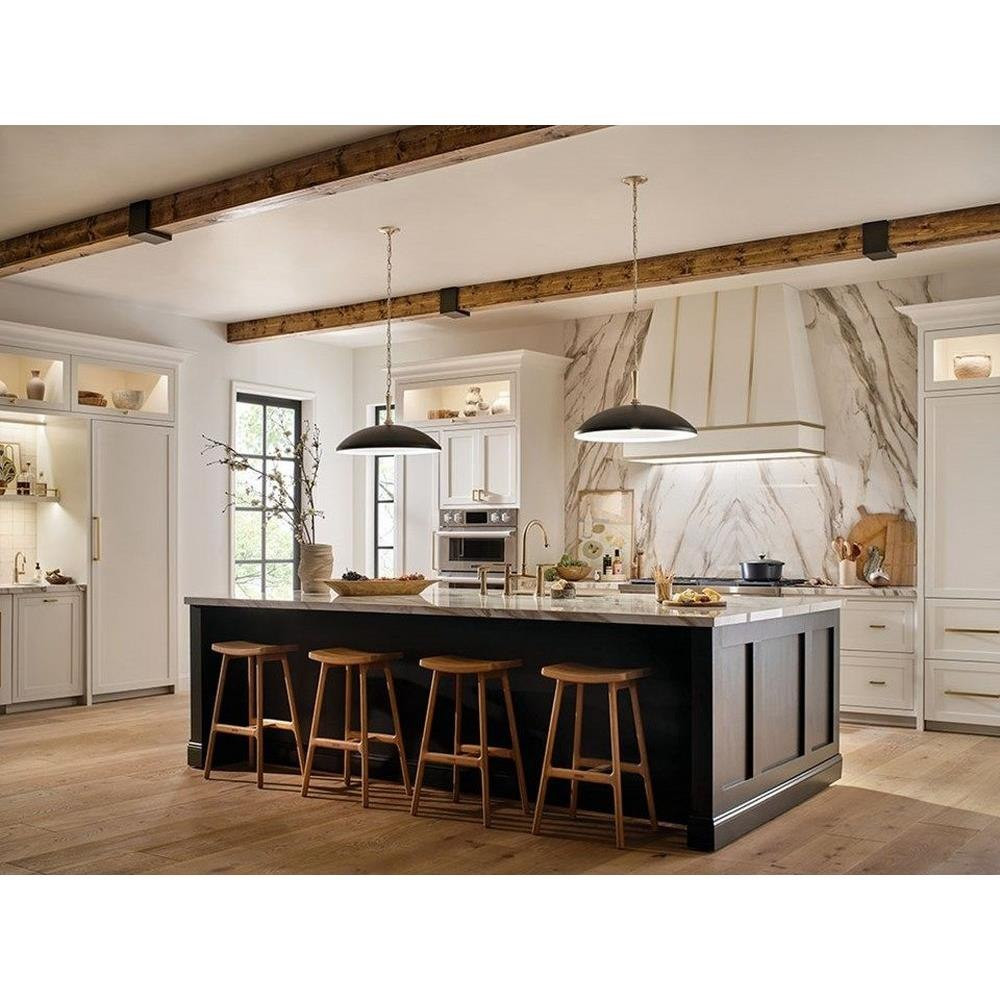 52638BK | lifestyle
