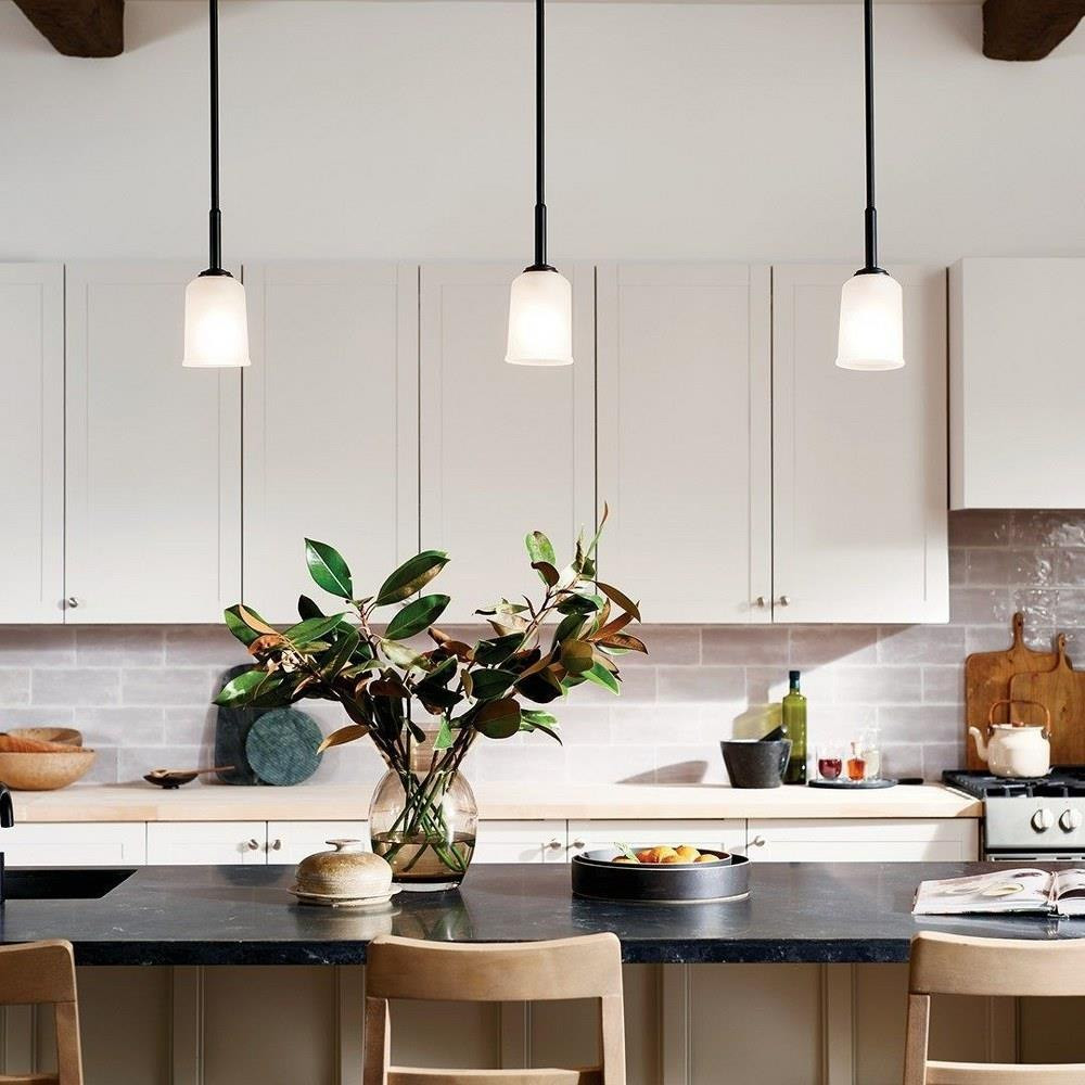 43674BK | lifestyle