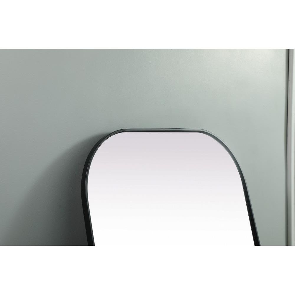 MR1FL3572BLK | lifestyle