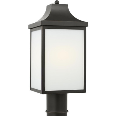 Ynys Fach Avenue - 1 Light Medium Post Lantern In Traditional Style-20.25 Inches Tall and 8.5 Inches Wide - 73-BEL-1326571