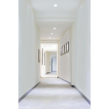 {"pim_id":"156_Aether_1k","sku":"156_HR-3LED-R20","media_type":"media"}