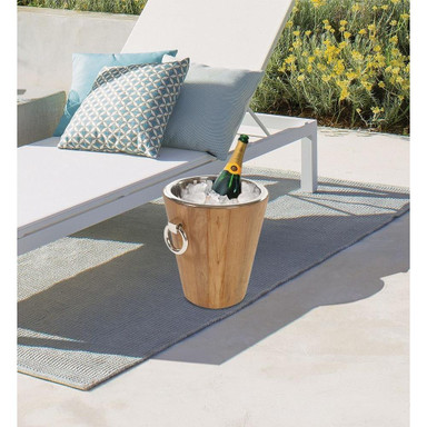 {"pim_id":"2465_Jardinico_media_JCA_ANT_WCO_2_1k","sku":"2465_JCA-ANT-WCO","media_type":"media"}