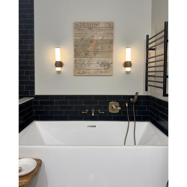 51150HB | lifestyle