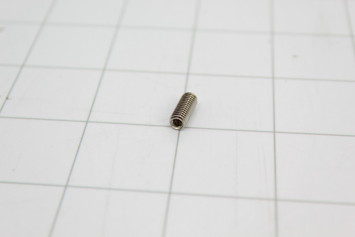 Dacor 102982 - Set Screw 10-32x1/2 - 102982 - Front.JPG