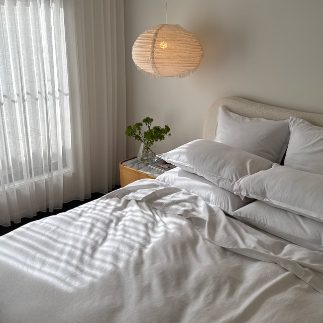 7 easy ways to give your bedroom a summer makeover