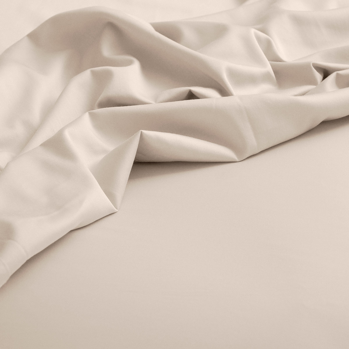 Why am I always too hot (or too cold) in bed?  Your bedding might be to blame