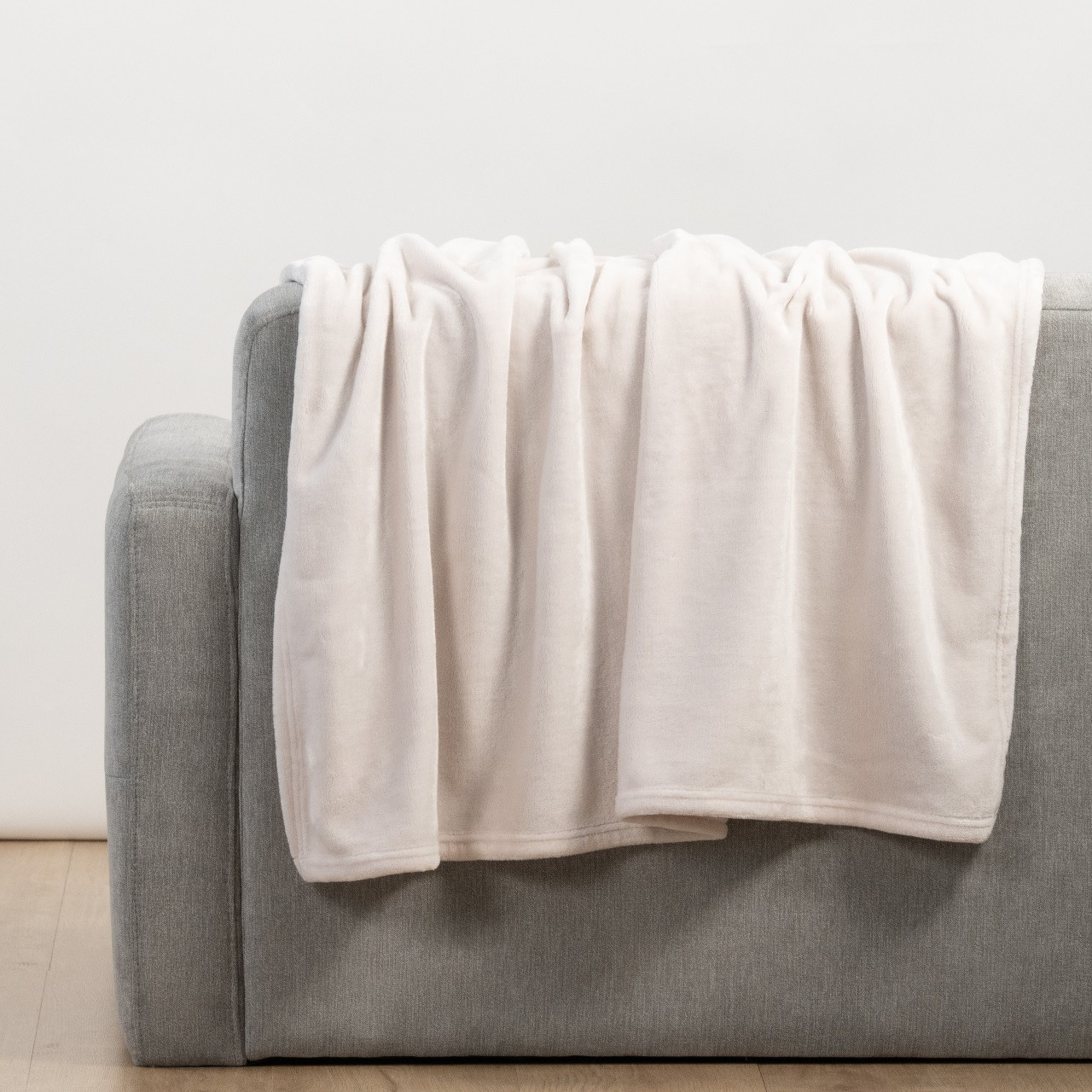Luxe Super Soft Throw | Canningvale