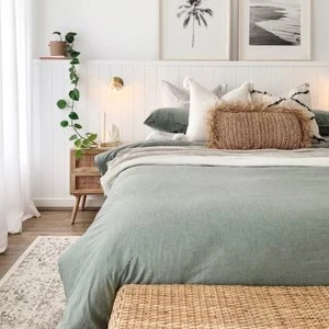 Spring cleaning - how to deep clean your bedroom like a pro