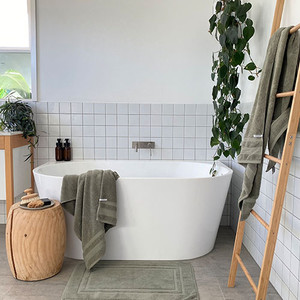 How to Love Your Bath Towels