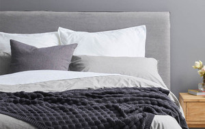 4 Ways to Style a Bed