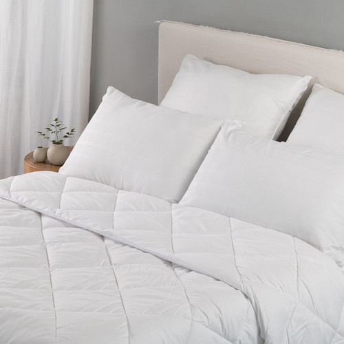 Hypoallergenic Down Alternative Quilt