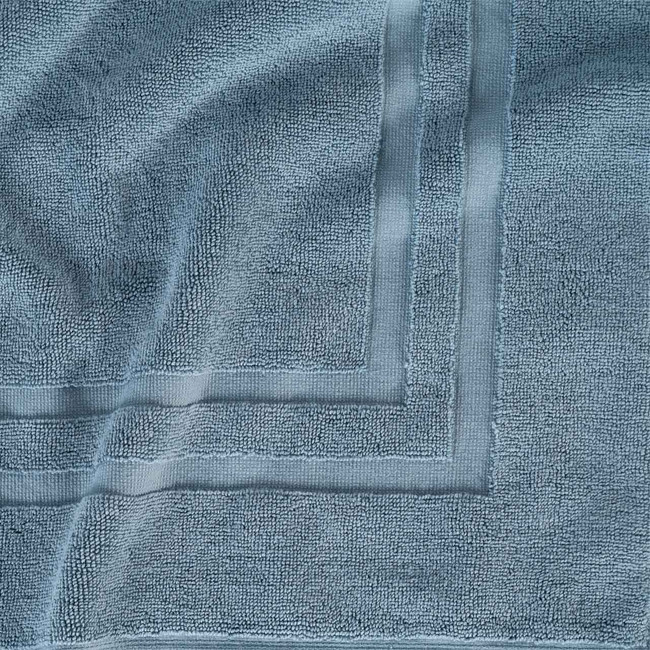 mezzanotte-blue,cat-hover