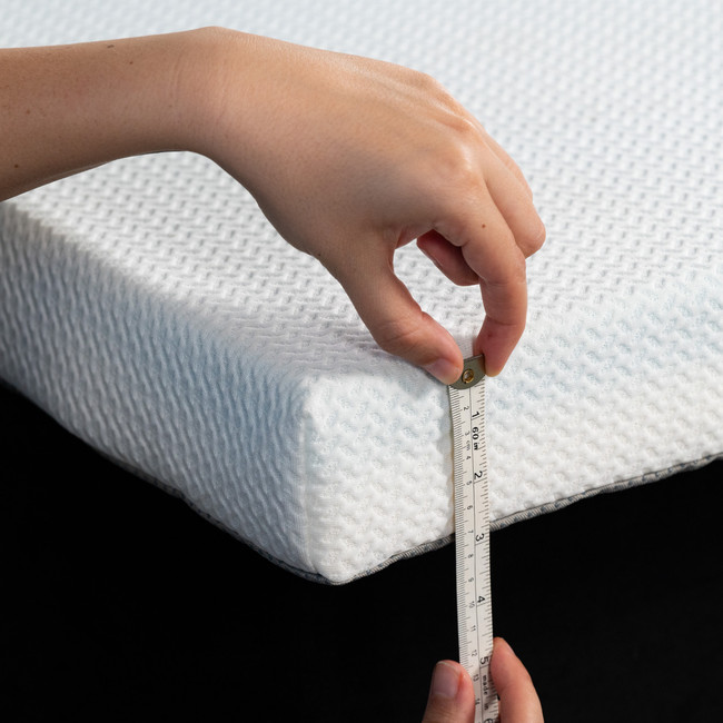 Deluxe Memory Foam Mattress Topper