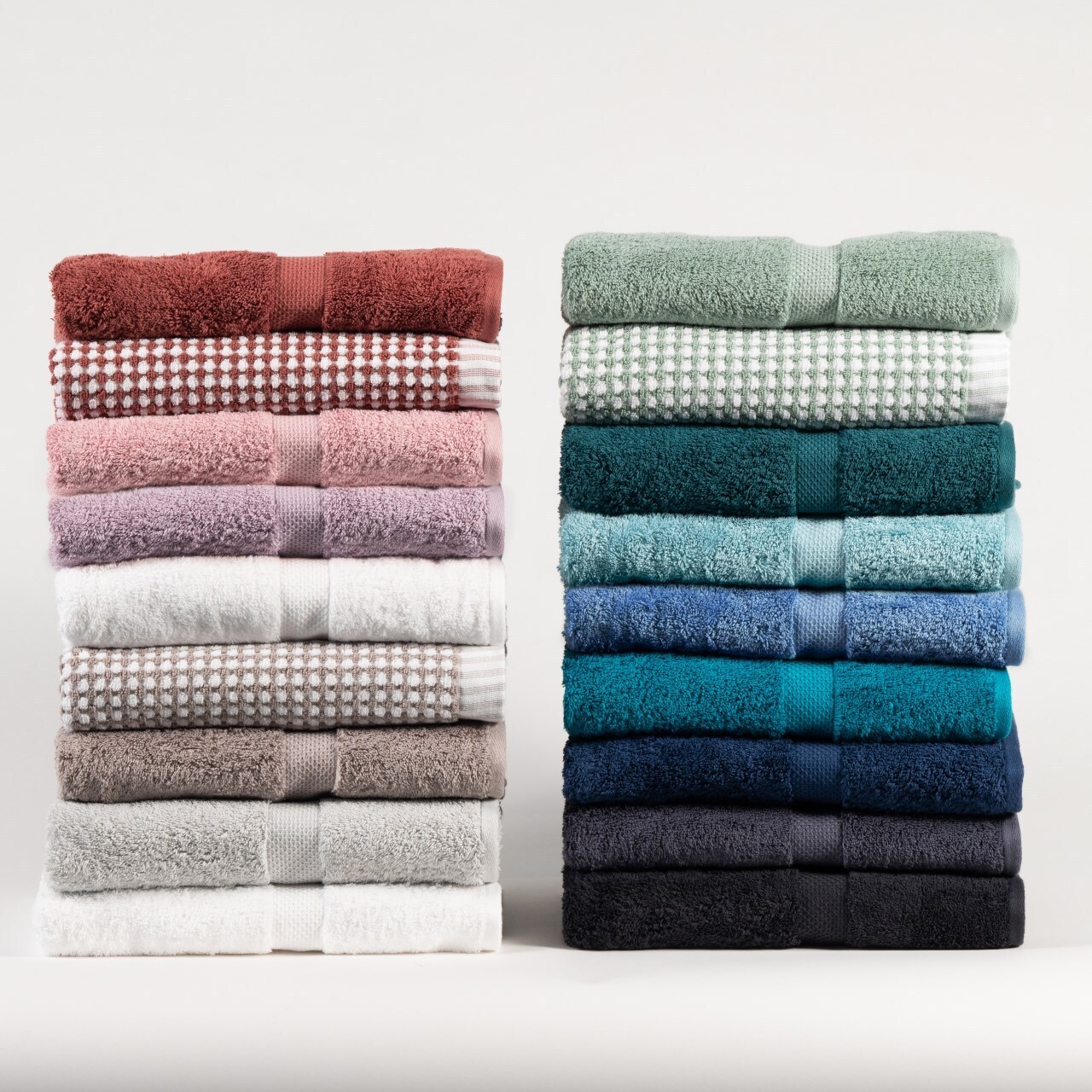 thumbnail image 2 of 8-Piece Royal Victorian Stripe Towel Set – 100% Cotton, 400-600 GSM – Bath, Hand & Face Towels 2 of 6
