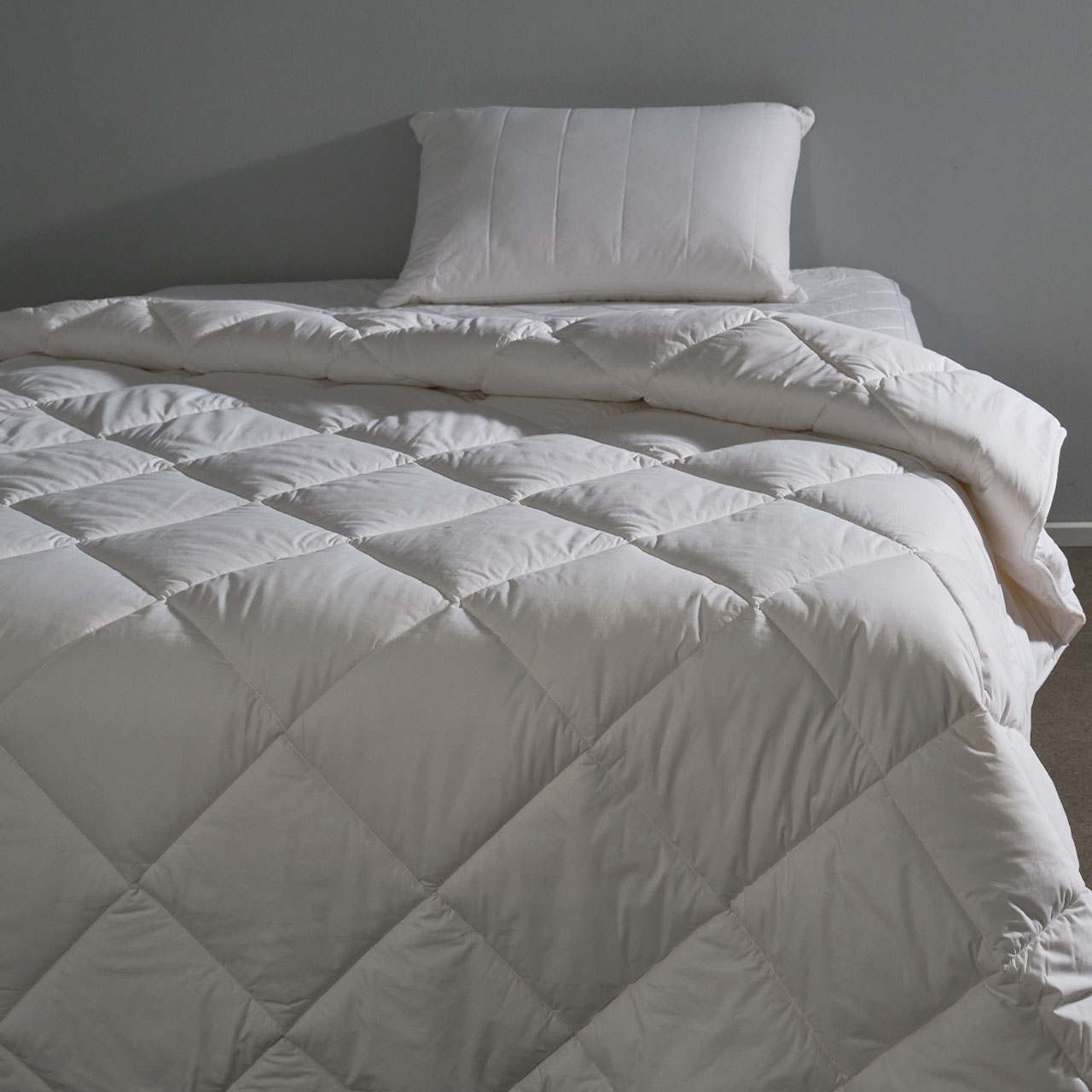 Winter Australian Wool Washable Quilt - Lana | Canningvale