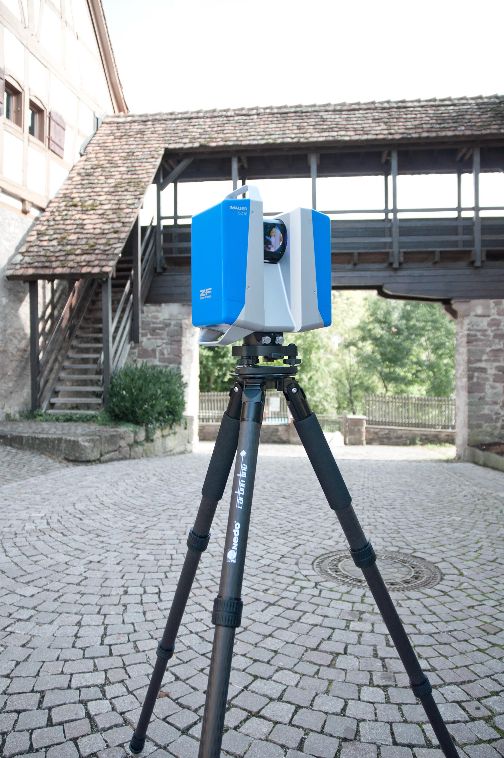 Carbon Line tripod with ZF IMAGER 5016 laser scanner