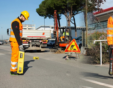 Leica DD utility locator professional field test construction site