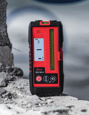 Leica RGR 300-D digital line laser receiver, article 1017990, front view showing the illuminated digital display, detection window and control keys