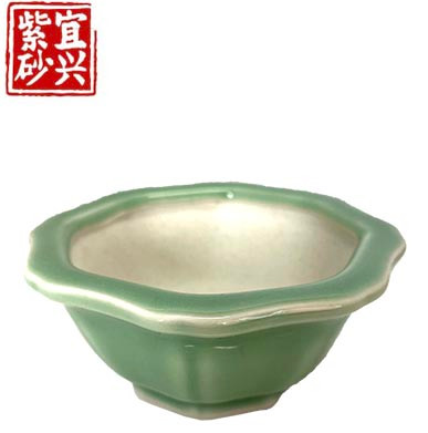 Flower shaped, glazed pot, 10x4.5x10cm