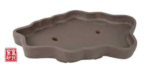 38 x 4 x 26 Map Shaped Pot Small