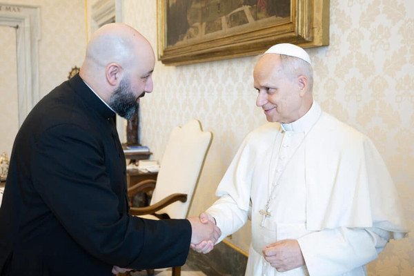 Fr Ben meets Pope Leo