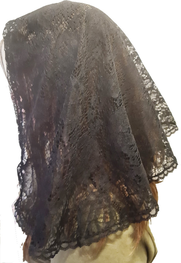 65cm Rose Lace with Fine Lace Trim