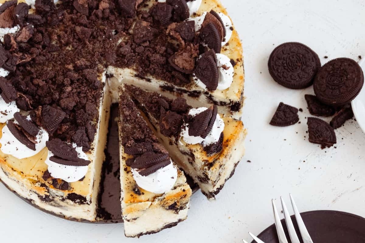 reteta cheesecake - cheesecake cu biscuiti Oreo