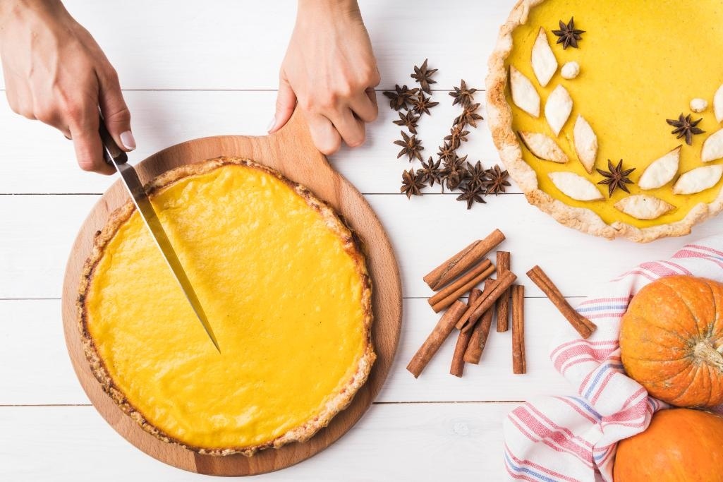 Tartă cu dovleac - tartă, mâini, ingrediente