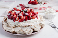 Pavlova – rețeta rafinată a unuia dintre cele mai iubite torturi