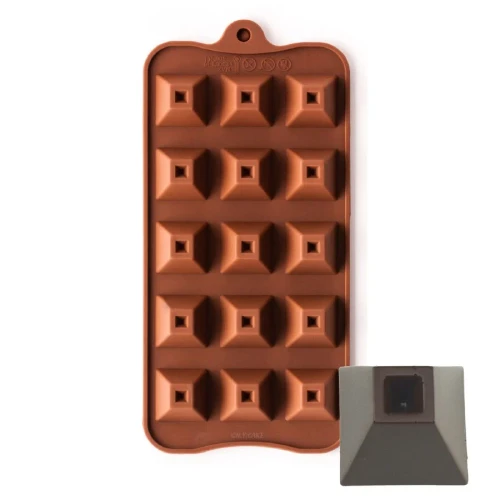 Formă din silicon pentru praline și bomboane Pyramid – 15 alveole