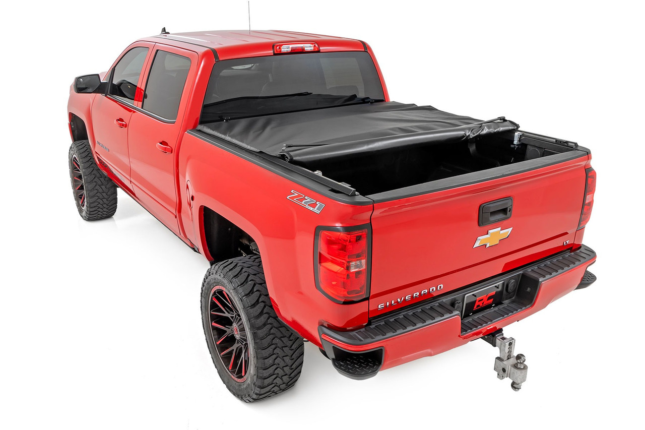 Rough Country - Soft Roll Up Bed Cover - 5'9 in. Bed - Chevy/GMC 1500 (14-18 & Classic) - 42119551