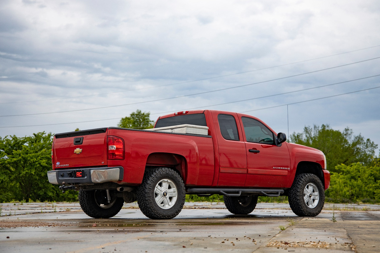 Rough Country - 5 Inch Lift Kit - M1 - Chevy Silverado & GMC Sierra 1500 2WD (2007-2013) - 10840
