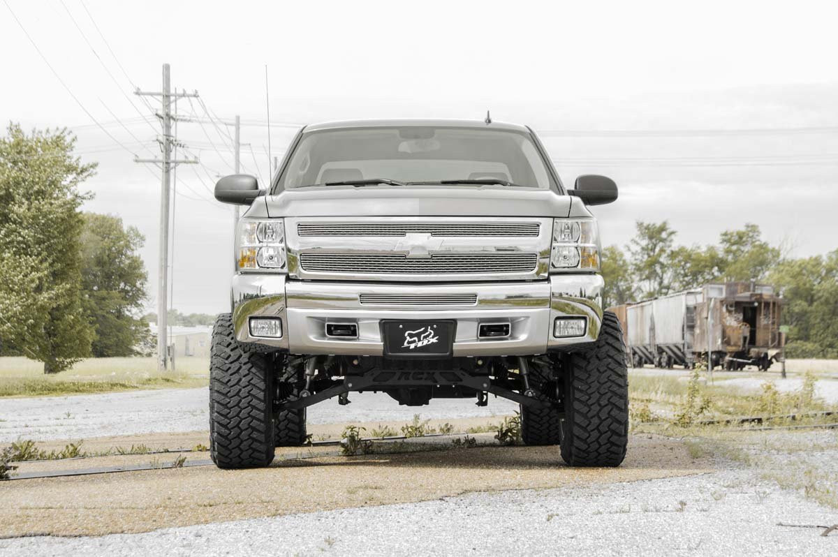 Rough Country - 7.5 Inch Lift Kit - M1 Struts/M1 - Chevy/GMC 1500 (07-13) - 26440