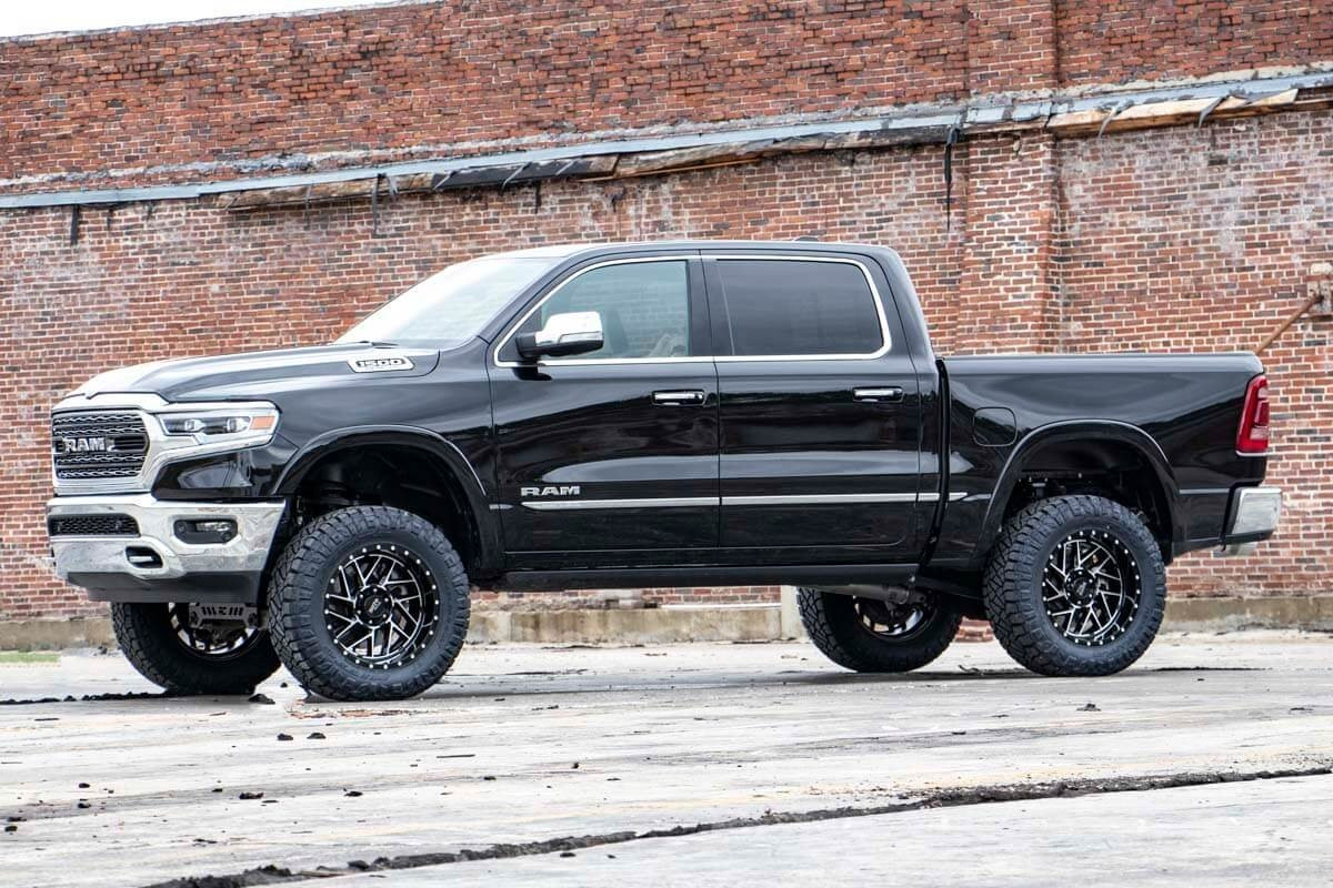 Rough Country - 5 Inch Lift Kit - Air Ride - Ram 1500 4WD (2019-2024) - 33830A