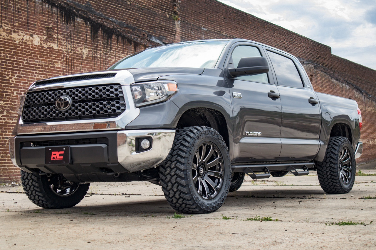 Rough Country - M1 Loaded Strut Pair - Monotube - 3.5in - Toyota Tundra 4WD (2007-2021) - 502081