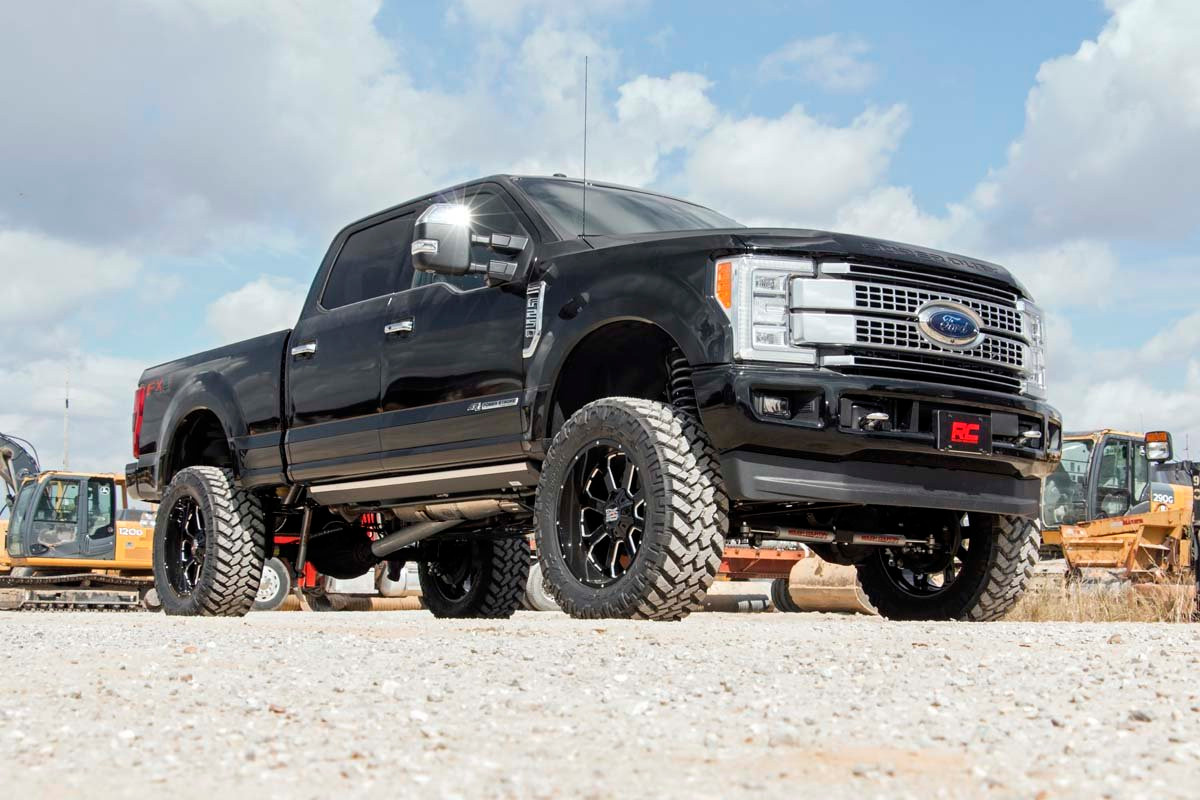Rough Country - 6 Inch Lift Kit - R/A - OVLDS - Ford F-250/F-350 Super Duty 4WD (2017-2022) - 51230
