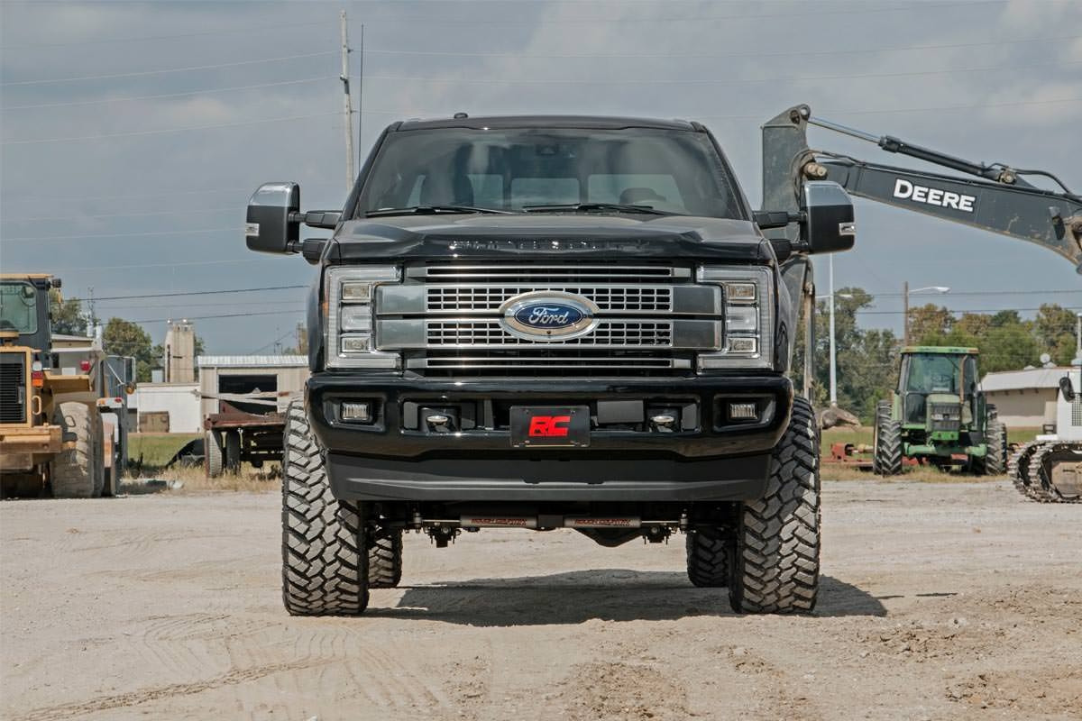 Rough Country - 6 Inch Lift Kit - 4-Link - OVLD - Ford F-250/F-350 Super Duty 4WD (2017-2022) - 56020