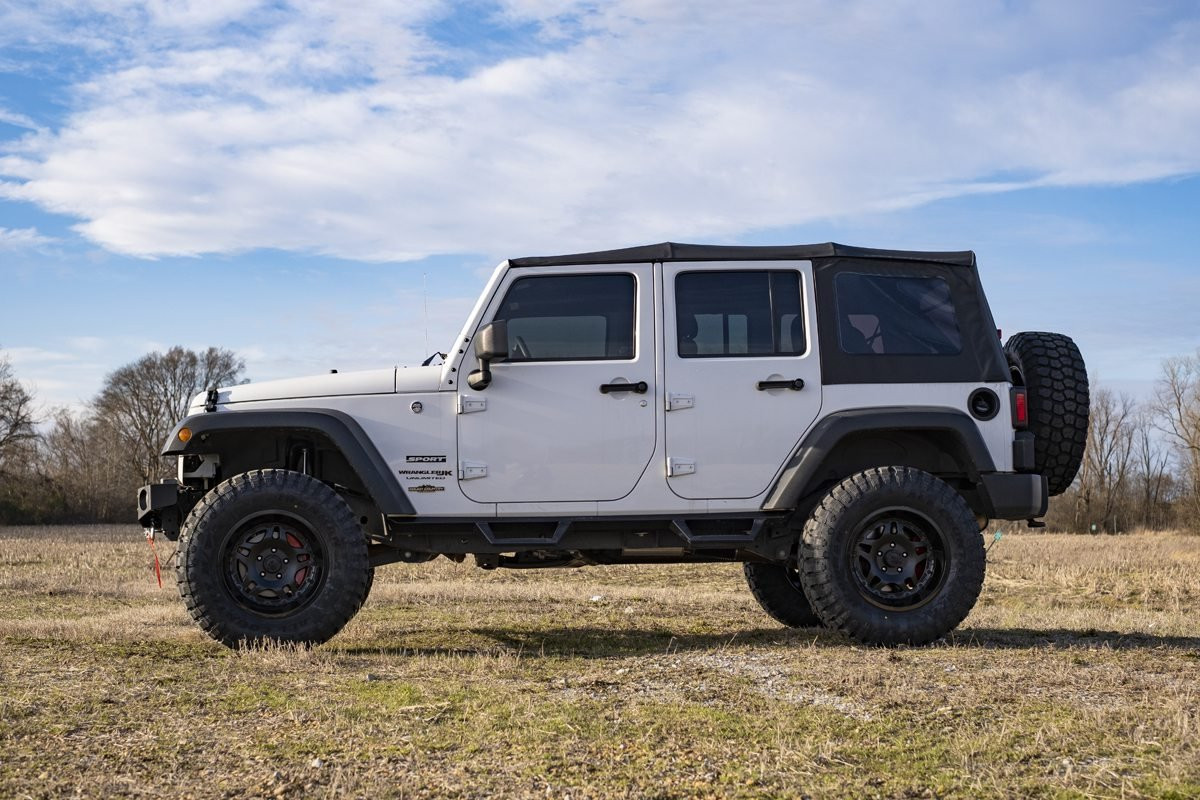 Rough Country - 3.25 Inch Lift Kit - V2 - Jeep Wrangler Unlimited 2WD/4WD (2007-2018) - 66970