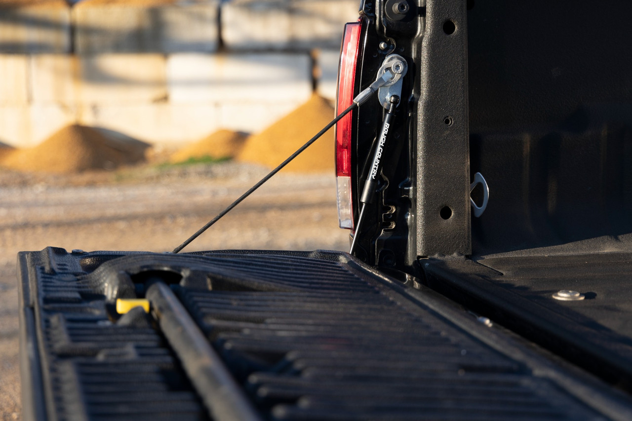 Rough Country - Tailgate Assist - Ford F-250/F-350 Super Duty 2WD/4WD (1999-2016) - 73220