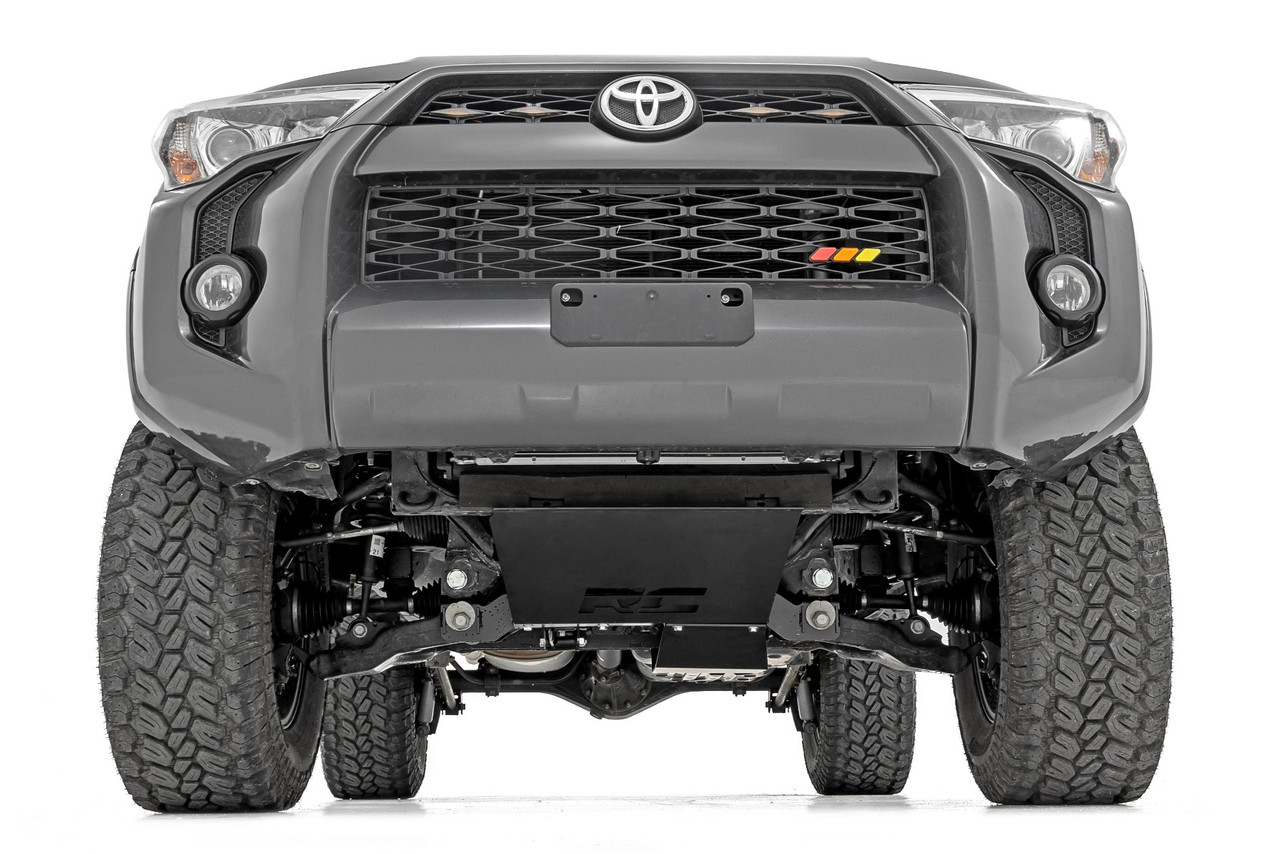 Rough Country - 4.5 Inch Lift Kit - RR Coils - N3 Struts - Toyota 4Runner 2WD/4WD (2015-2020) - 73931