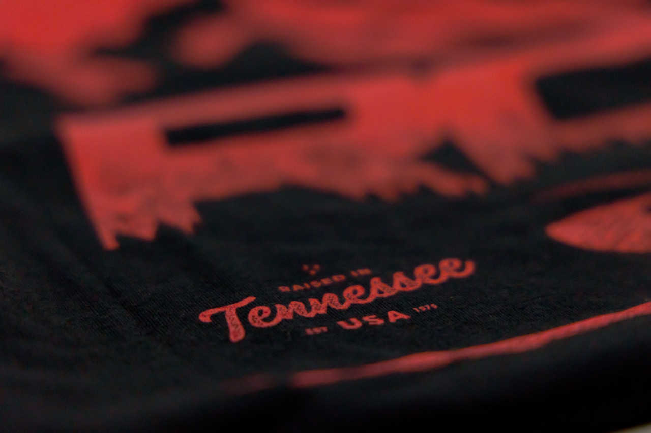 Rough Country - Rough Country T-Shirt - RC Mountains - Black - LG - 84092LG