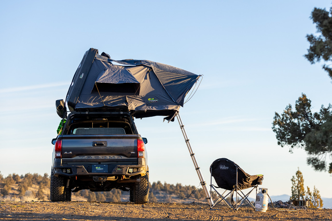 Nomad 1300 Hard Shell Rooftop Tent