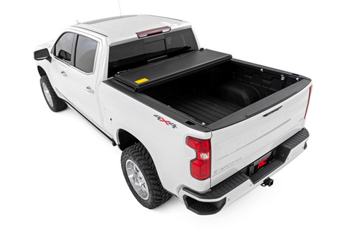 Rough Country - Hard Low Profile Bed Cover - 5'10 in. Bed - Chevy/GMC Sierra/Silverado 1500 (19-25) - 47120580B