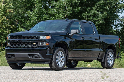 Rough Country - Lowering Shackles - 1-1.5 Inch - Chevy/GMC Sierra/Silverado 1500 (19-25) - RC0504