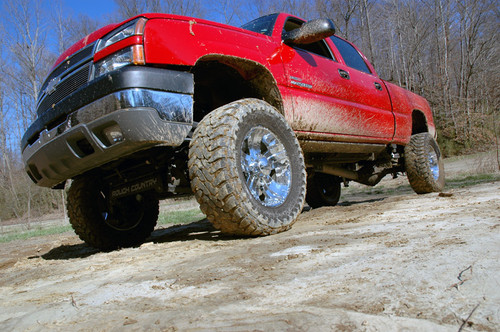 Rough Country - 6 Inch Lift Kit - Chevy Silverado & GMC Sierra 2500HD 4WD (2001-2010) - 29730A
