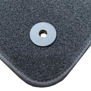 Kit 4 Tappetini Auto per VOLKSWAGEN POLO 6 dal 2017 con logo POLO, con clip, Moquette nera, Nuovi