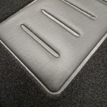 Kit 4 tappetini auto per SUZUKI SWIFT II  2010-2017, con logo SWIFT, senza CLIPS, Nuovo